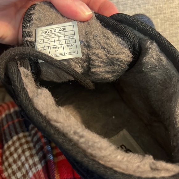 UGG Neumel Boots Size 8 Men’s - Picture 9 of 10